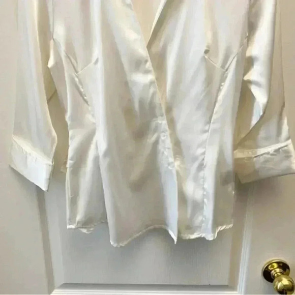 Suzy Shier Wrap Blouse White Satin V Neck 3/4 Sleeve Tie Waist Sash Belt XS - Picture 6 of 16
